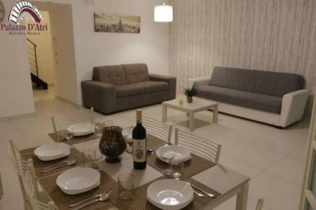 Apartment Appartamento Atri Naples